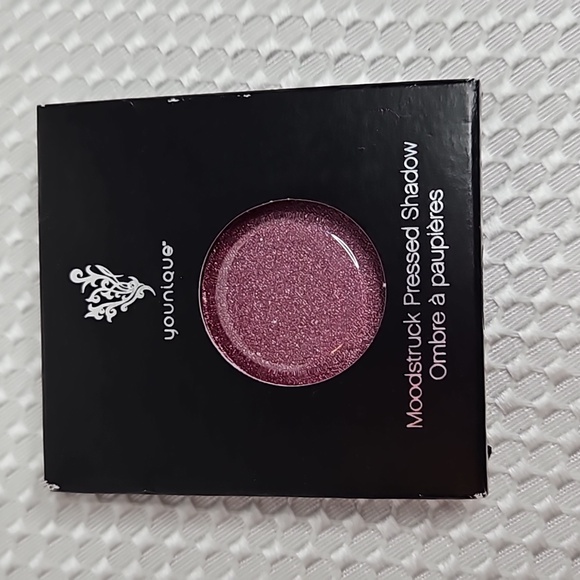 YOUNIQUE MOODSTRUCK PRESSED SHADOW REFILL IN GIFTED - Picture 1 of 4